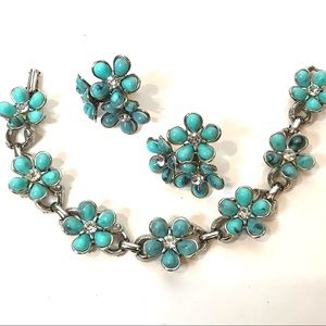 Vintage Bracelet Earring Set Flower Turquoise Blue Thermoset Retro Floral Daisy